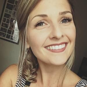 Meet your Posher, Valérie